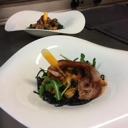 Hotel Au Pere Tranquille 2*