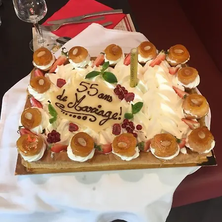 Au Pere Tranquille Szálloda Tinchebray-Bocage