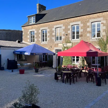 Hotel Au Pere Tranquille 2*