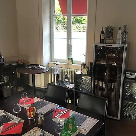 Ξενοδοχείο Au Pere Tranquille