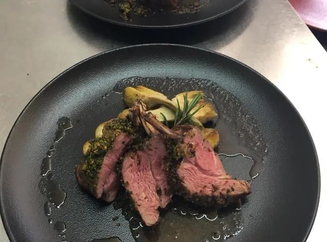 Hotel Au Pere Tranquille 2*