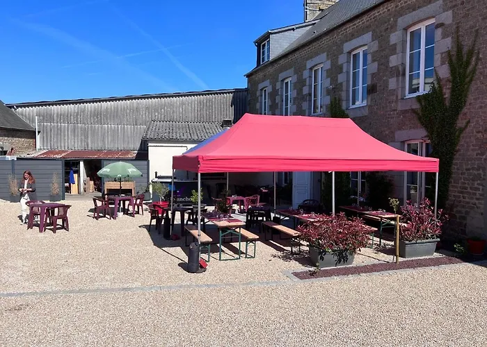 Au Pere Tranquille Szálloda 2*