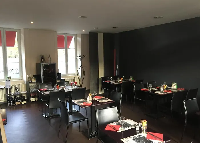 Au Pere Tranquille Szálloda 2*