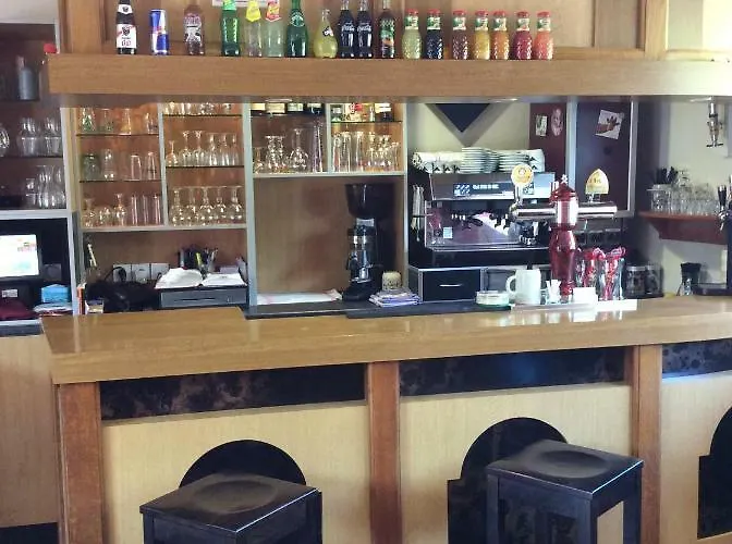 Au Pere Tranquille Szálloda